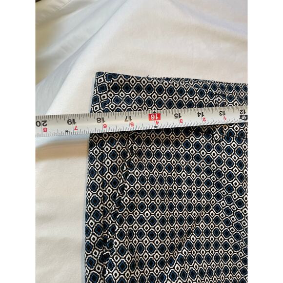 Hilary Radley Navy Blue Geometric Slim Leg Sits at Waist Cotton Capri SIZE 14 - Picture 7 of 9